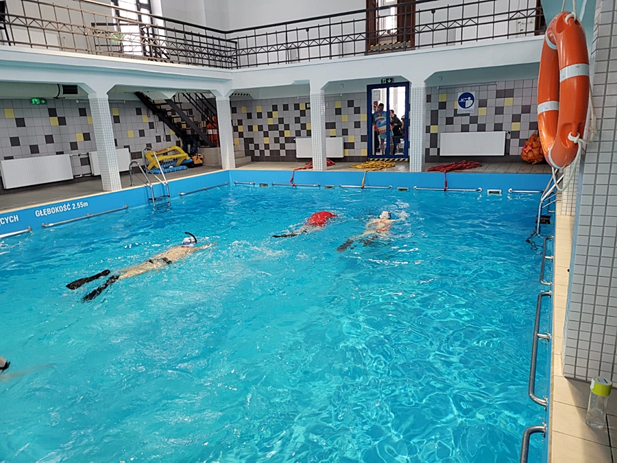 Hokej pod wodą Walenie Siemianowice Śląskie Trening 21 I 2023. Koniec Walenia czyli Amatorska Liga Hokeja Pod Wodą